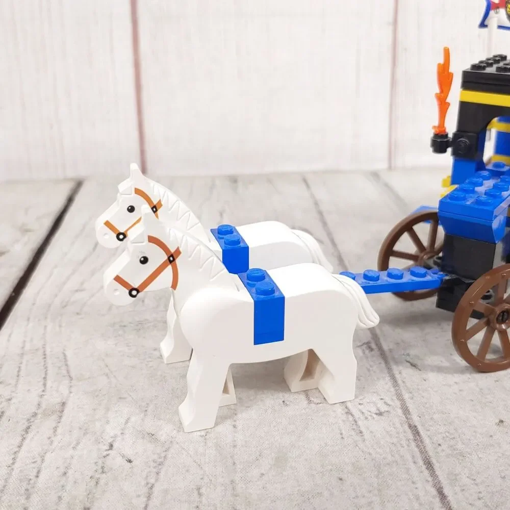 LEGO Castle: King's Carriage 6044 - 100% Complete W/ Manual - !!L@@K!!